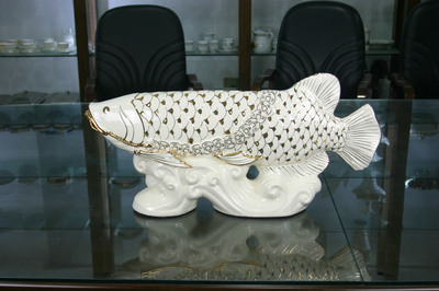 批發(fā)吉慶家居 金龍魚(yú)擺件為何成為2016年日用品市場(chǎng)新寵？